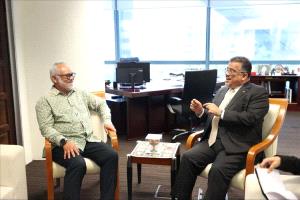 باحميد يبحث في ماليزيا تطوير التعاون الدبلوماسي وبرامج تدريب الكوادر