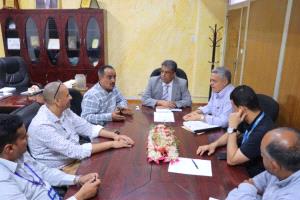 عدن تدفع بتسريع مشروع الصرف الصحي بين خورمكسر والتواهي لتعزيز البنية التحتية