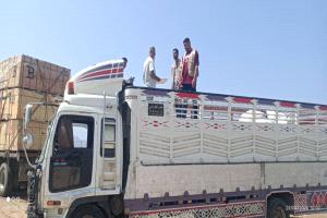 ضبط شحنة أرز إغاثي مهربة في البريقة بعدن ضمن حملة مشددة لضبط الأسواق