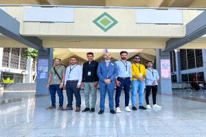 الطلاب الفائزين بمنح شركة المقبلي للطاقة يغادرون عدن إلى جمهورية الصين الشعبية