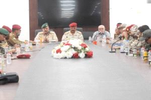 القوات البرية الجنوبية تحذر: توظيف الملف المعيشي لإرباك الجبهة الداخلية