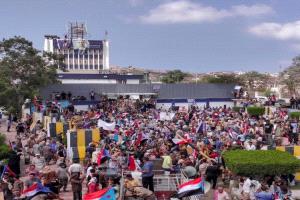 بن بريك يصعّد: رسالة نارية للسعودية ومطالبة بمراجعة “أخطاء كارثية