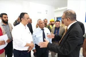 وزير الصحة يتفقد مشاريع البنية التحتية الصحية بالعاصمة عدن ويشدد على تعزيز برامج التحصين 