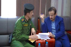 محافظ شبوة يطلع على أداء الأحوال المدنية ويؤكد دعم مشروع الإصدار الآلي وتطوير الخدمات