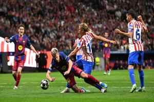 برشلونة يودّع أوروبا.. أتلتيكو يحسم التأهل رغم انتصار كتالوني متأخر