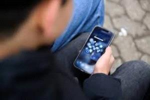 اليونان تقرّ حظرًا غير مسبوق على السوشيال ميديا لمن دون 15 عامًا