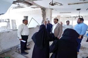 وزير الخدمة المدنية والتأمينات يطلع على سير عمل المؤسسة العامة للتأمينات بعدن 