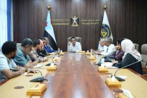 الانتقالي: زخم الشارع يعزز المسار السياسي ويفرض الانضباط المؤسسي