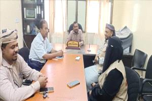 وفد “أيادي الخير” الكويتي يبحث تنفيذ مشاريع تنموية في مديرية سرار بأبين