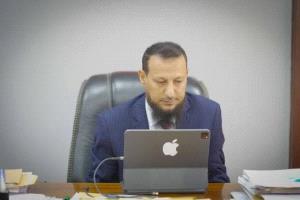 محافظ عدن يبحث مع سفيري بريطانيا وجيبوتي تعزيز التعاون ومواجهة التحديات 