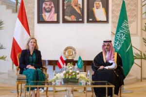 فيصل بن فرحان ونظيرته النمساوية يبحثان تطورات المنطقة