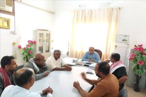 مدير مؤسسة مياه وادي حضرموت يطّلع على أوضاع فرع القطن ويبحث تحسينات الخدمة