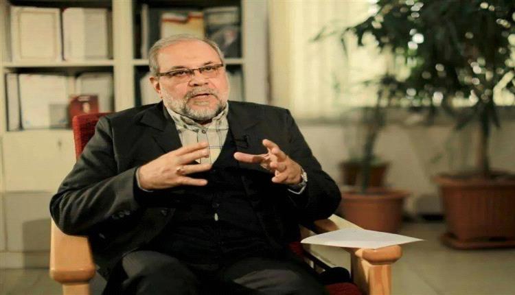 أمين مجلس الأمن القومي الإيراني يهدد بإغلاق ممرات ومضائق أخرى