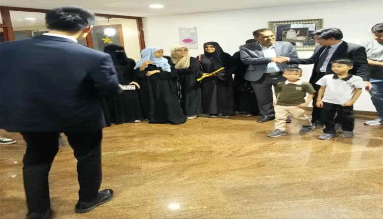 طالبتان من جامعة عدن تخوضان منافسات دولية لتمثيل اليمن في مسابقة اللغة الصينية العالمية