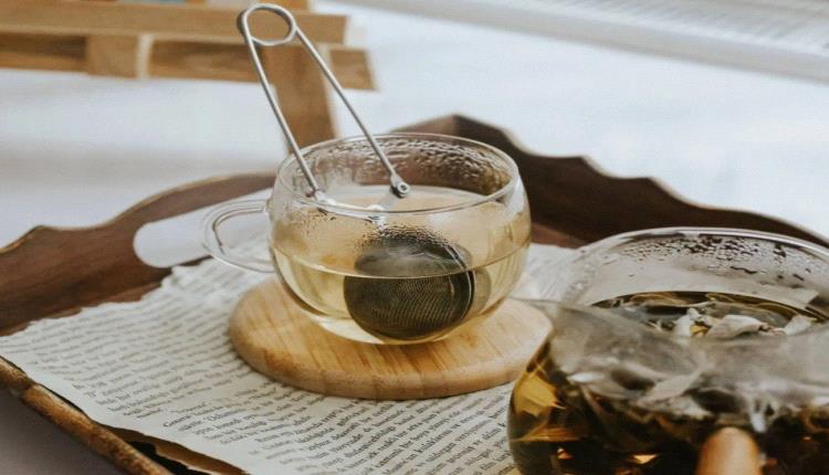 قبل النوم... 5 مشروبات قد تساعد على خفض هرمون التوتر
