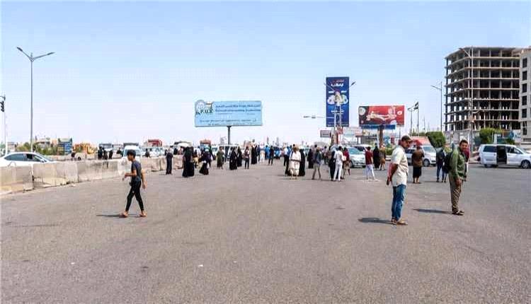 أزمة الغاز في عدن تدخل أسبوعها الثاني وسط وعود بانفراج قريب