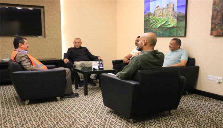 الشؤون الاجتماعية تبحث الاستفادة من تجربة «هائل سعيد» في تطوير السلامة المهنية
