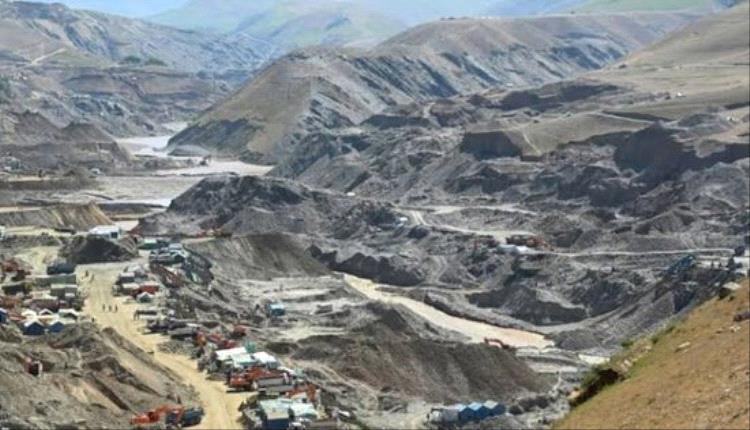حمى الذهب تهز حياة سكان بدخشان وتغيّر ملامح الطبيعة
