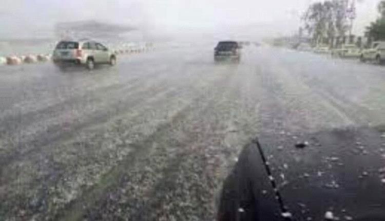 طقس حار وأمطار رعدية مرتقبة في مناطق يمنية خلال الساعات المقبلة