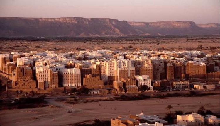 نقابة معلمي حضرموت تبدأ خطوات تصعيدية للمطالبة بحقوقها