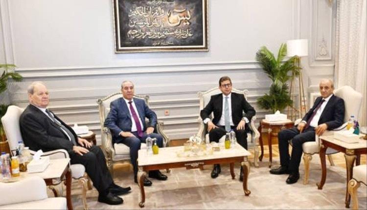 رشاد والشيخ يبحثان تطورات الضفة وترتيبات الانتخابات الفلسطينية