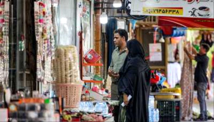 أزمة معيشية تضغط على الإيرانيين وسط ارتفاع الأسعار وتراجع الأجور