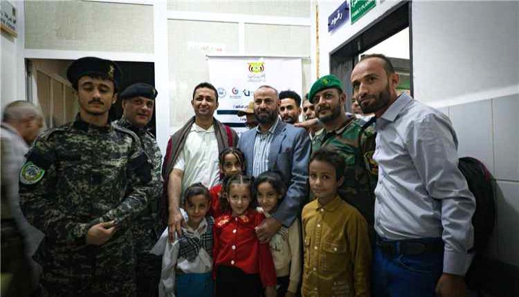 محافظ الضالع يشيد بنجاح مخيم العيون بعد استفادة أكثر من 700 مواطن