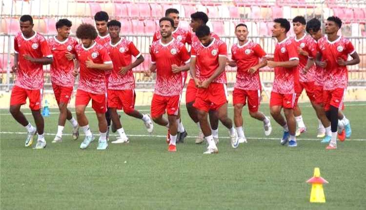 المنتخب الوطني يواصل تحضيراته لخليجي 27 في عدن