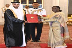 سفير الإمارات الجديد لدى الهند يبدأ مهامه رسميًا لتعزيز الشراكة