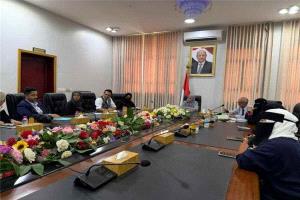 وزيرة الدولة لشؤون المرأة تبحث مع «صناع النهضة» تعزيز برامج تمكين المرأة في عدن