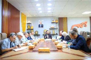 محافظ لحج يفتتح العام الدراسي ويدشن خدمات مصرفية جديدة في تُبن