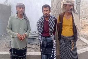 أهالي الفلوجة بأبين يطالبون بسرعة استكمال مشروع مسجد متعثر