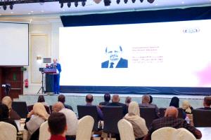 بين ابتسامة المعاشيق واختناق عدن.. "الجريدة الرسمية" تتحول إلى إنجاز حكومي وسط أزمات تلتهم المناطق المحررة