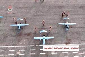 صقور العمالقة الجنوبية تنفذ مناورة نارية لتعزيز الجاهزية القتالية