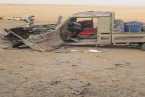 نجاة قبليين وإعطاب طقم إثر انفجار لغم حوثي أثناء بحثهم عن مفقود في صحراء الجوف
