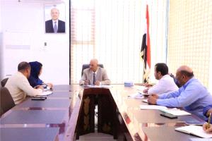 وزير المياه يبحث مع «يونبس» تطوير مشاريع المياه والبيئة