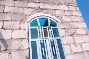 الضالع.. قصف حوثي يستهدف منازل المواطنين في المشاريح ويلحق أضرارًا بالممتلكات