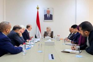 وزير النقل يناقش أوضاع ميناء الوديعة ويشدد على تنظيم العمل وتسهيل حركة المسافرين والشاحنات