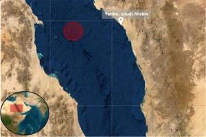 إصابة ناقلة نفط غرب ينبع وحريق يندلع على متنها