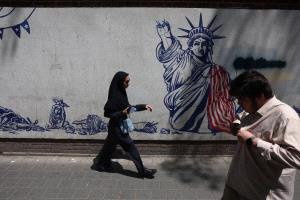 طهران تصف الضغوط الأميركية بـ«إرهاب دولة»