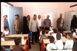محافظ لحج يدشن العام الدراسي الجديد وسط التحاق نحو 300 ألف طالب وطالبة بمدارس المحافظة