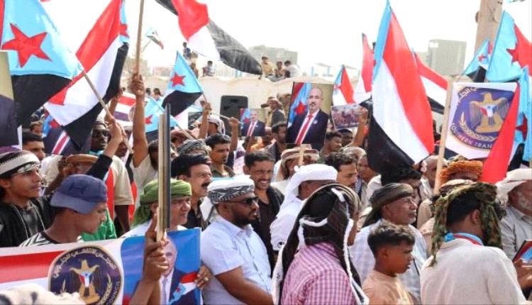 بيان المسيرة الجماهيرية لأبناء سقطرى : نجدد التفويض للرئيس الزبيدي لقيادة المرحلة