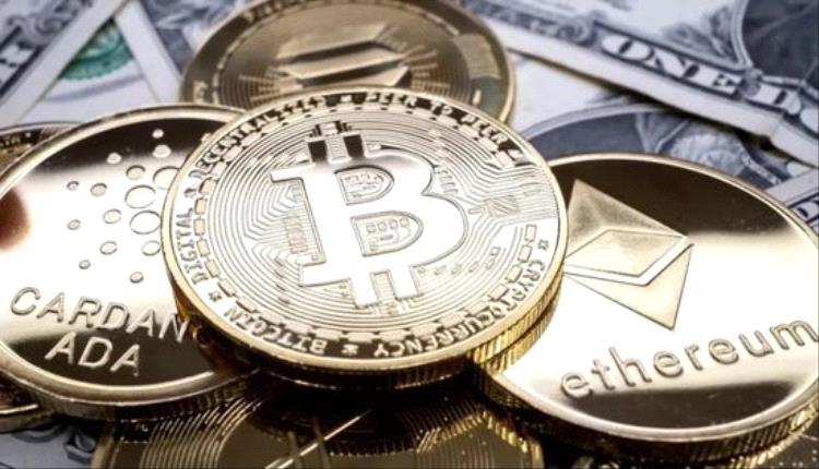 حيتان البيتكوين تلتهم الهبوط: تجميع صامت رغم تراجع الأسعار