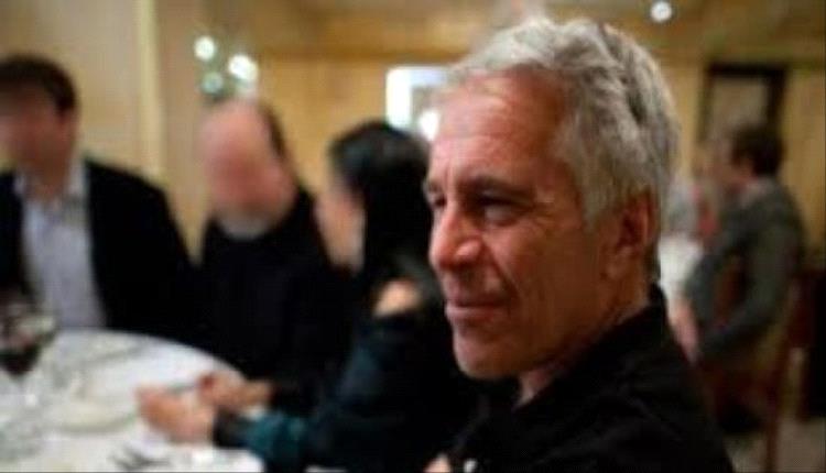 القضاء الفرنسي يحقق مع وزير الثقافة السابق على خلفية ارتباطه بإبستين