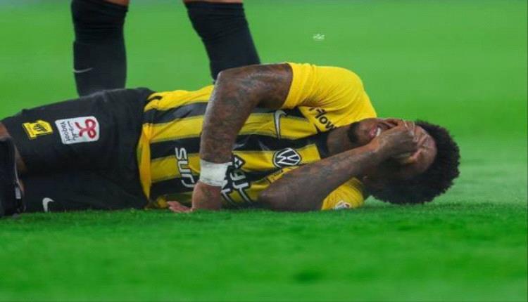 الاتحاد السعودي يتعرض لصدمة قبل قمة آسيا"