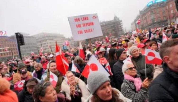 الدنمارك تفتح باب الحوار مع واشنطن حول غرينلاند