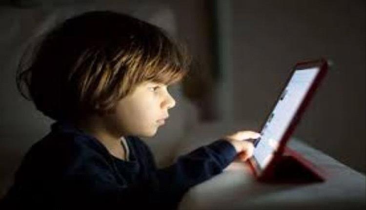 رئيس وزراء التشيك يدعم حظر السوشيال ميديا على الأطفال دون 15 عامًا