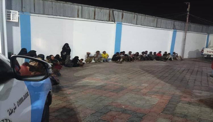 أمن عدن يفرض النظام بحملات ضد التسول والألعاب النارية