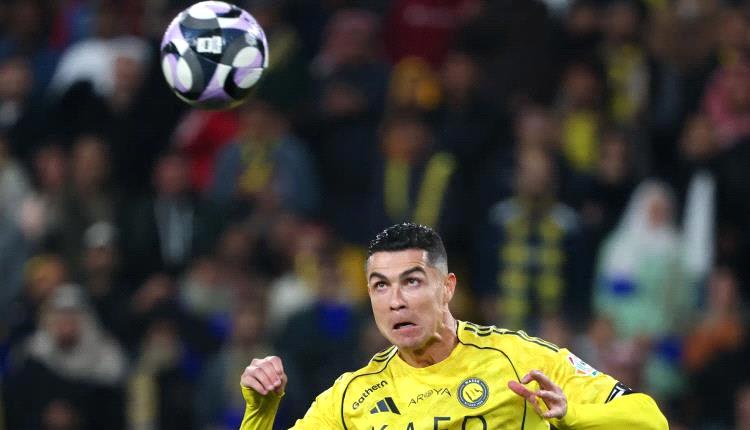 رونالدو يستثمر 5 ملايين يورو لبناء 17 ملعبًا للبادل قرب لشبونة