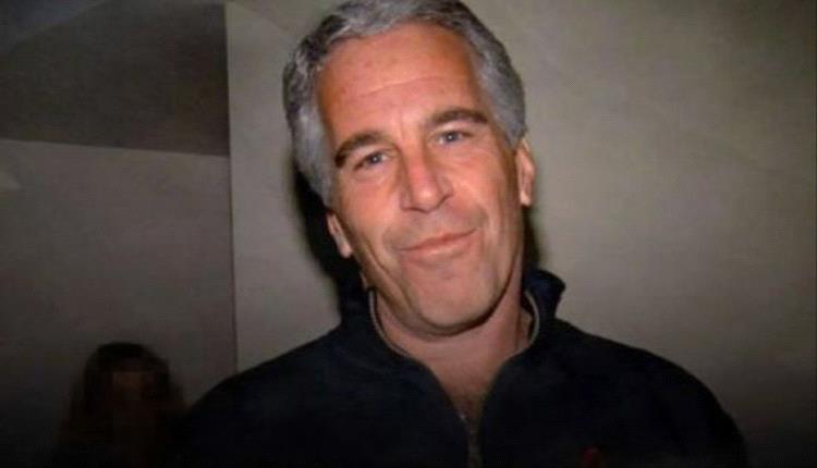 إبستين.. لقطات جديدة تعيد الجدل حول “انتحاره” داخل زنزانته
